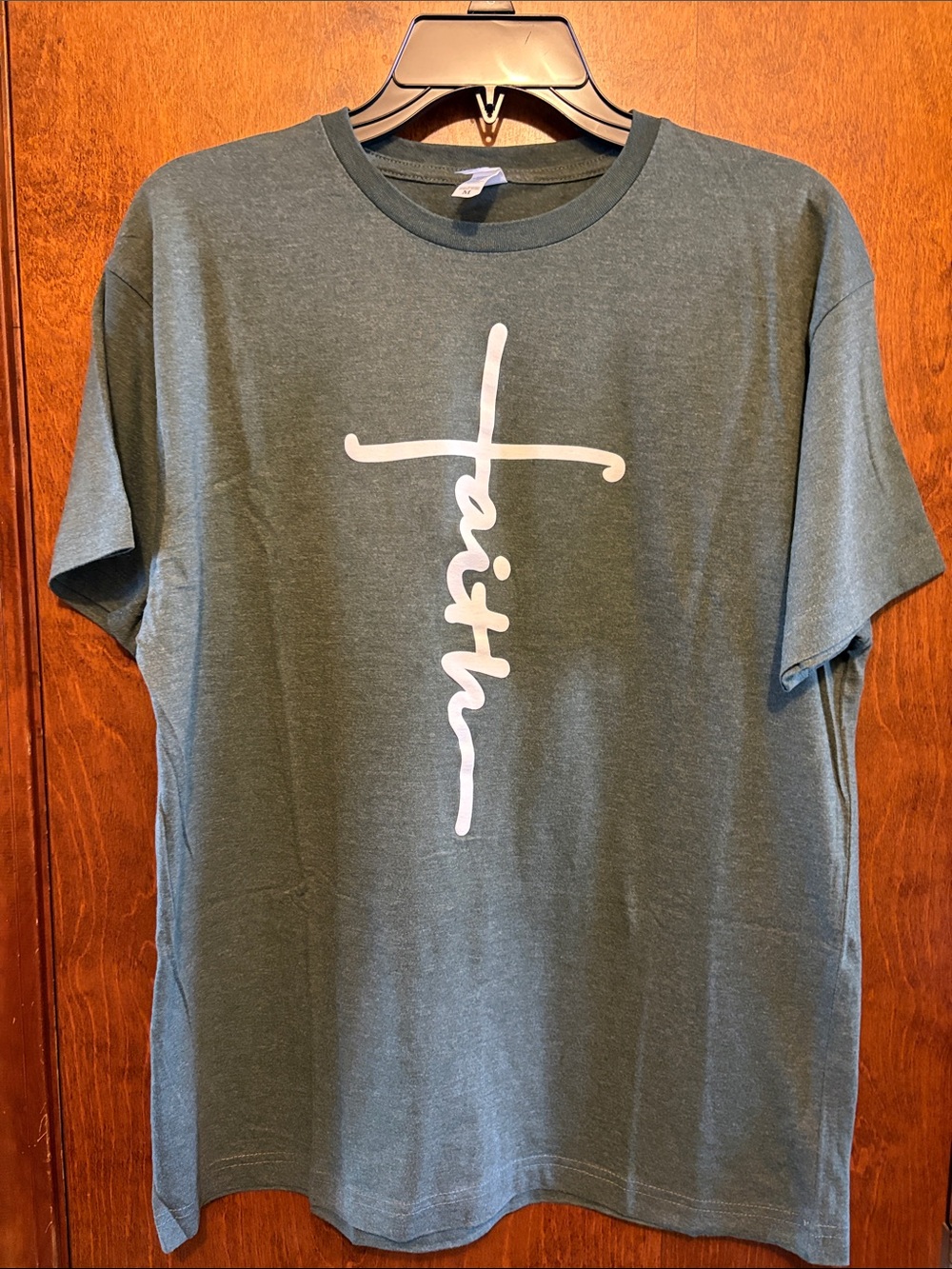 Women’s Forest Green ‘Faith' Graphic Tee